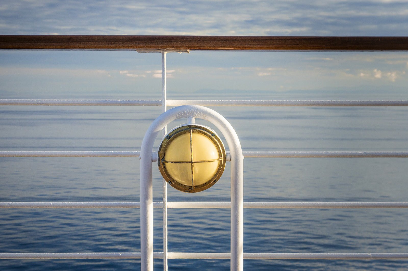 Make A Titanic Impact With Nautical Light Fittings - Retrolight
