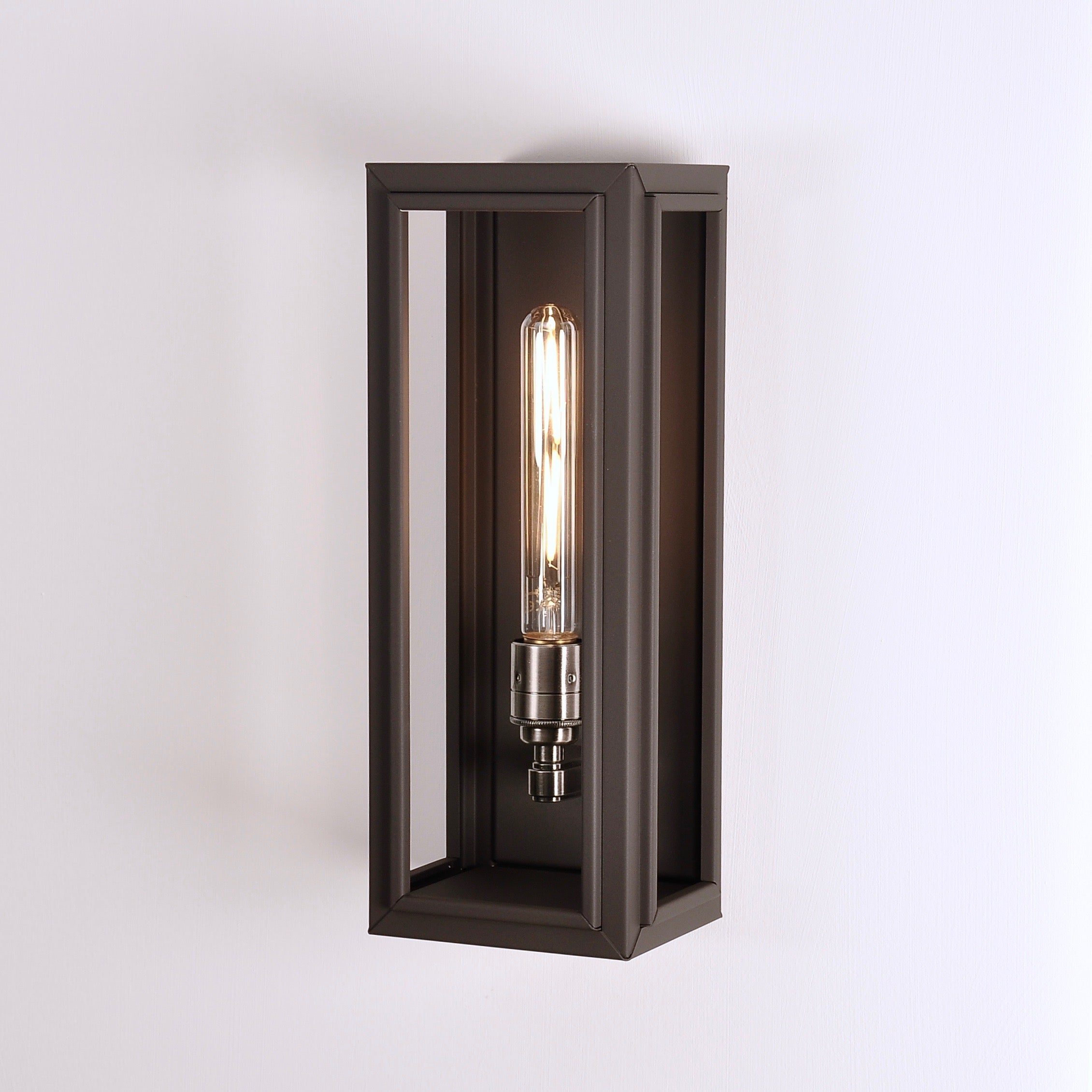 Nicholas Engert Marketing | Windsor Lantern-Medium-Black